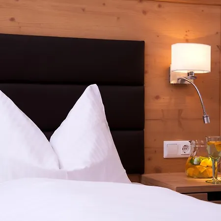 Kur- Und Feriencamping Max 1 Penzion 4*